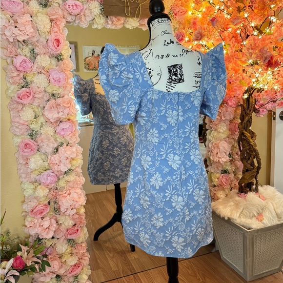 Dress - Picture 3 of 7